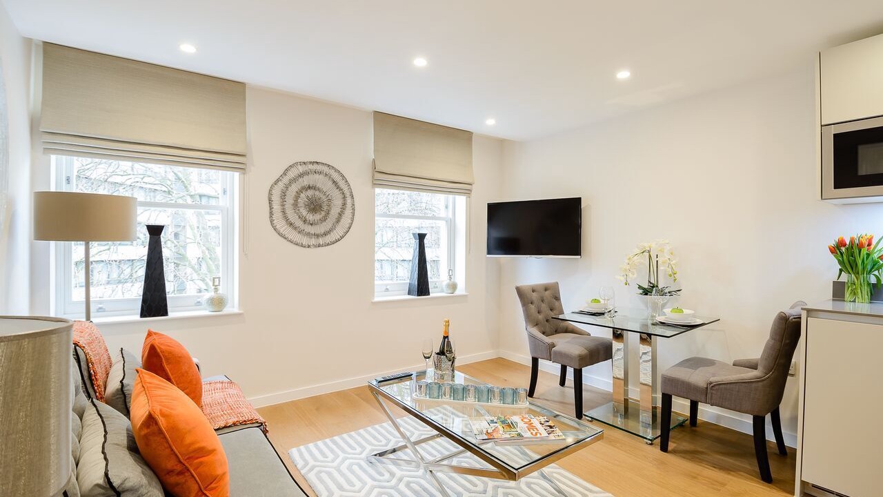 Photo of Livingroom in Courtfield