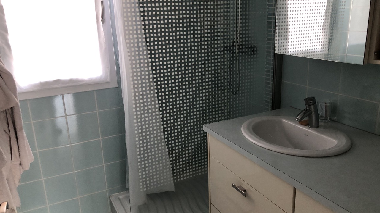 Photo of Bathroom in Le Grau-Du-Roi