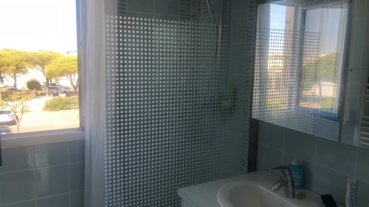 Photo of Bathroom in Le Grau-Du-Roi