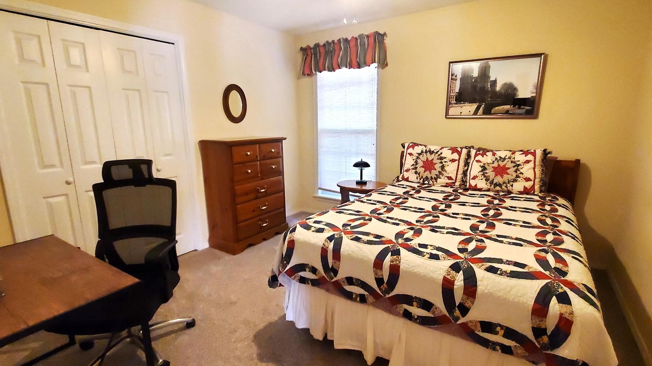 Photo of Bedroom in Holiday Island