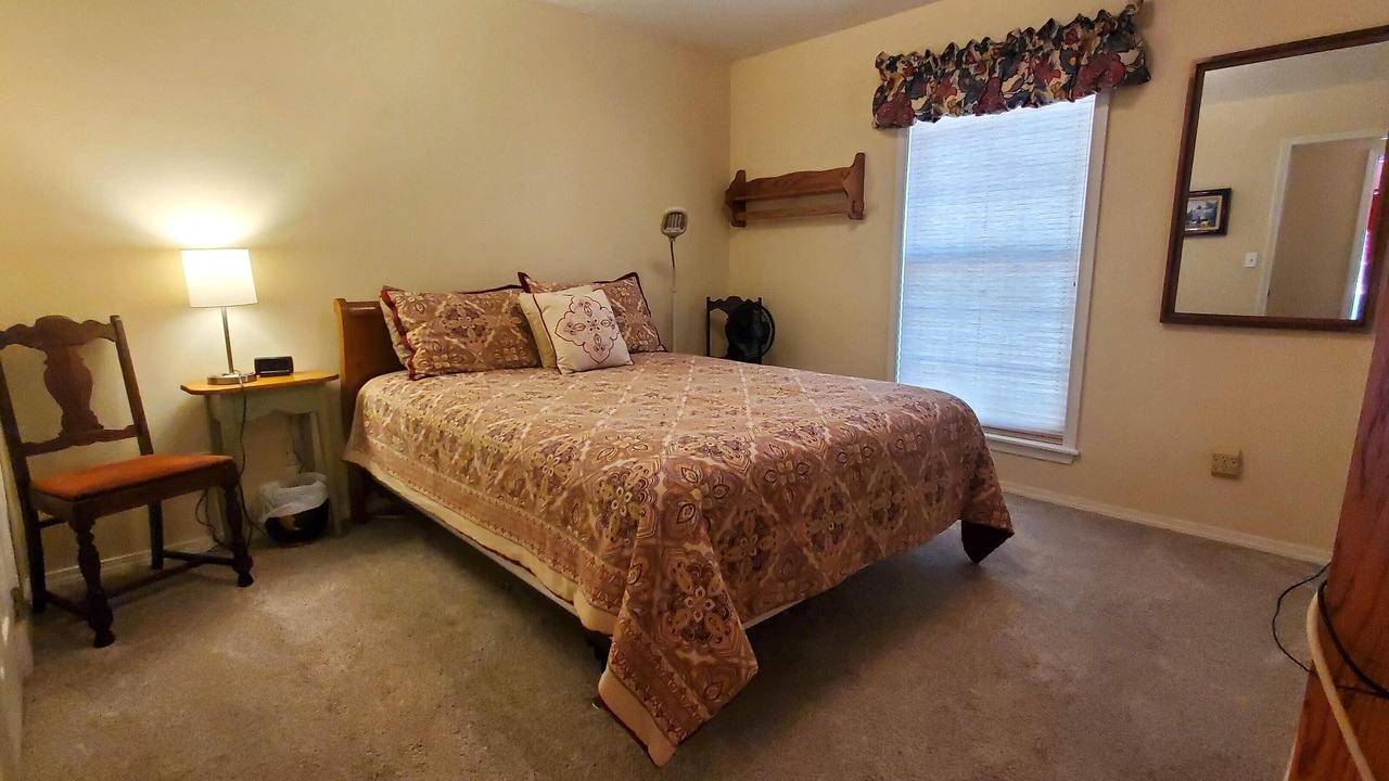 Photo of Bedroom in Holiday Island