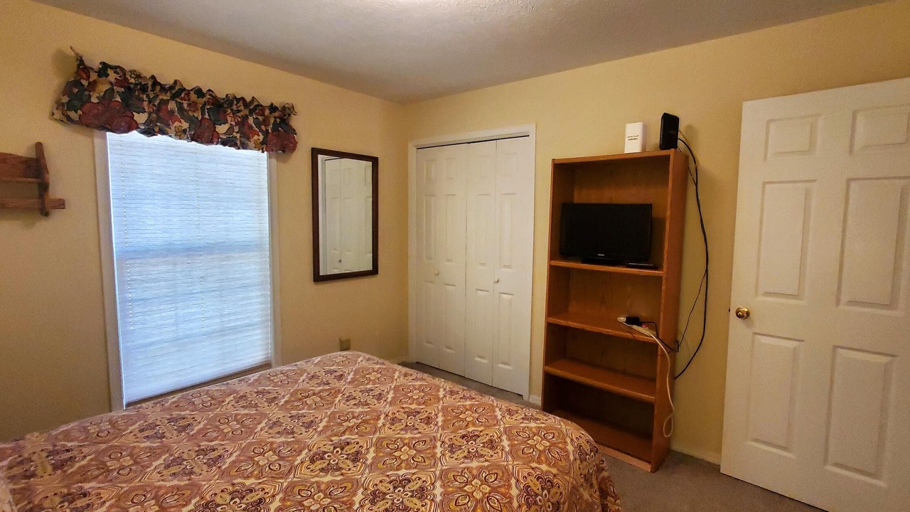 Photo of Bedroom in Holiday Island