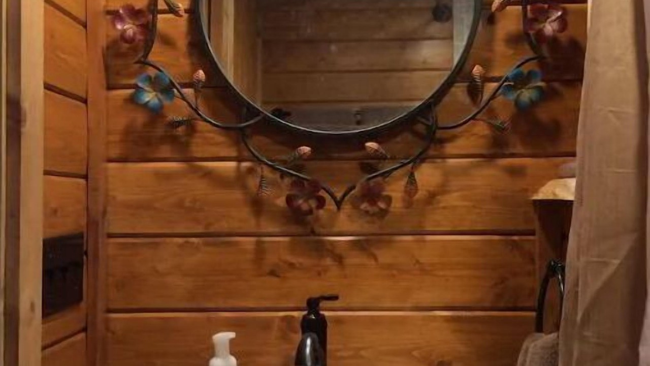 Photo of Bathroom in Prairie City