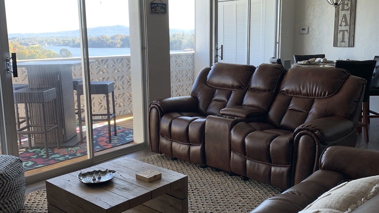 Photo of Livingroom in Mid America