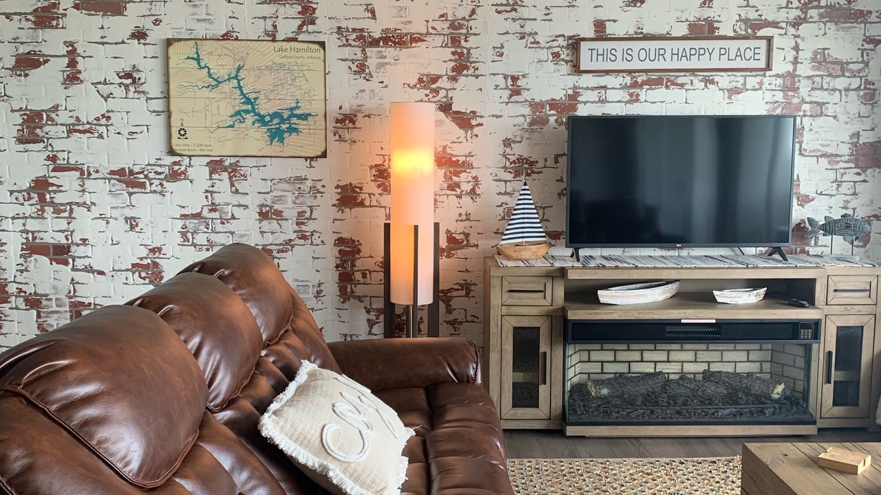 Photo of Livingroom in Mid America