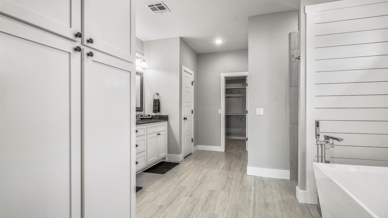 Photo of Bathroom in Norman