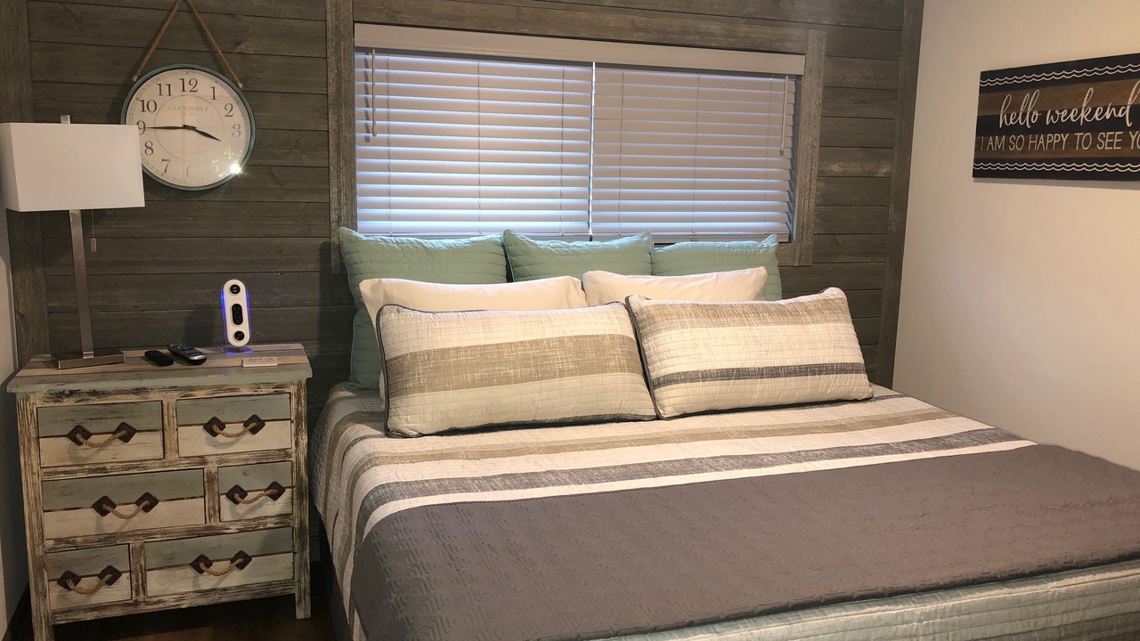 Photo of Bedroom in Village of Four Seasons