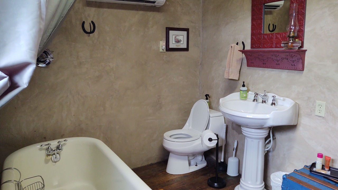 Photo of Bathroom in Stonewall
