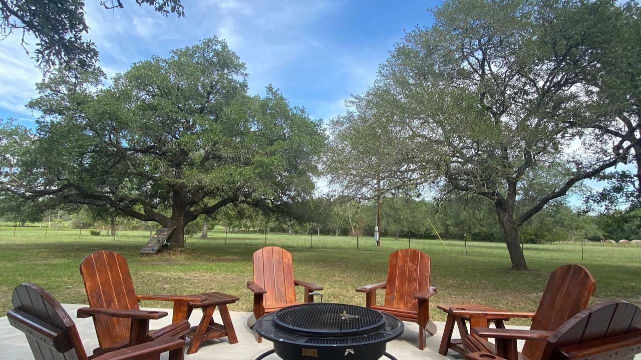 Photo of Outdoor in Flatonia