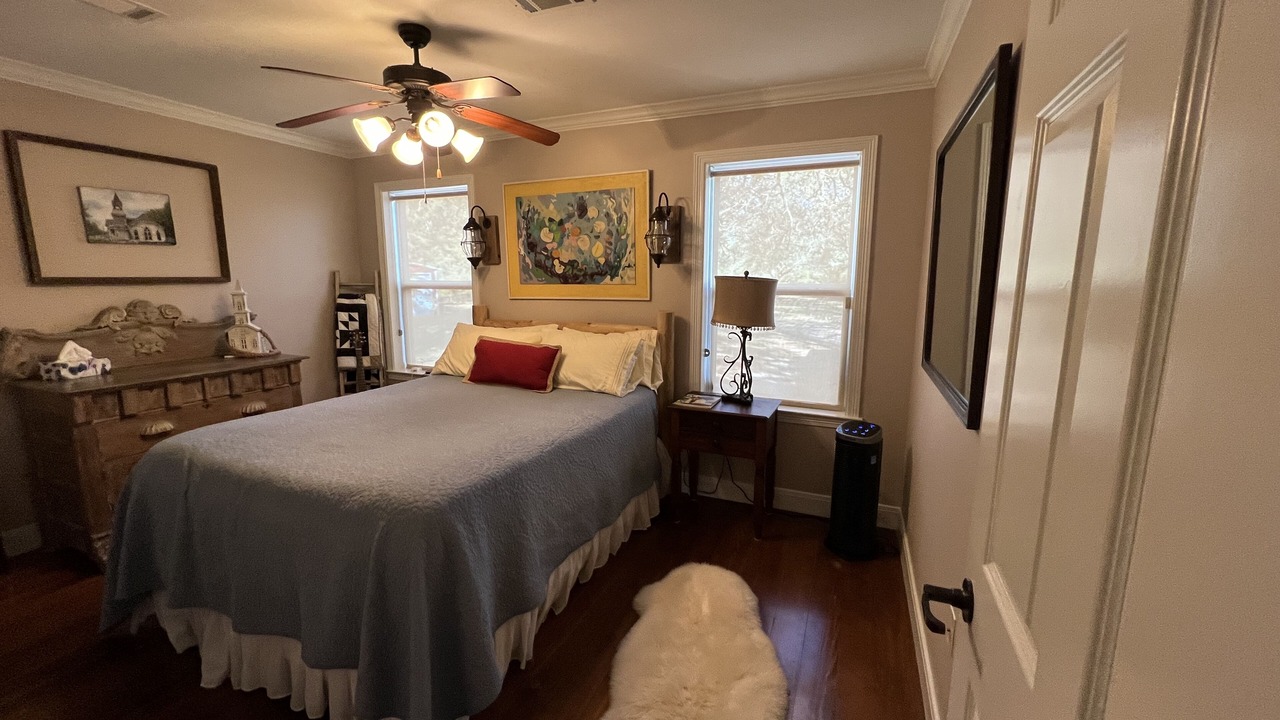 Photo of Bedroom in Flatonia