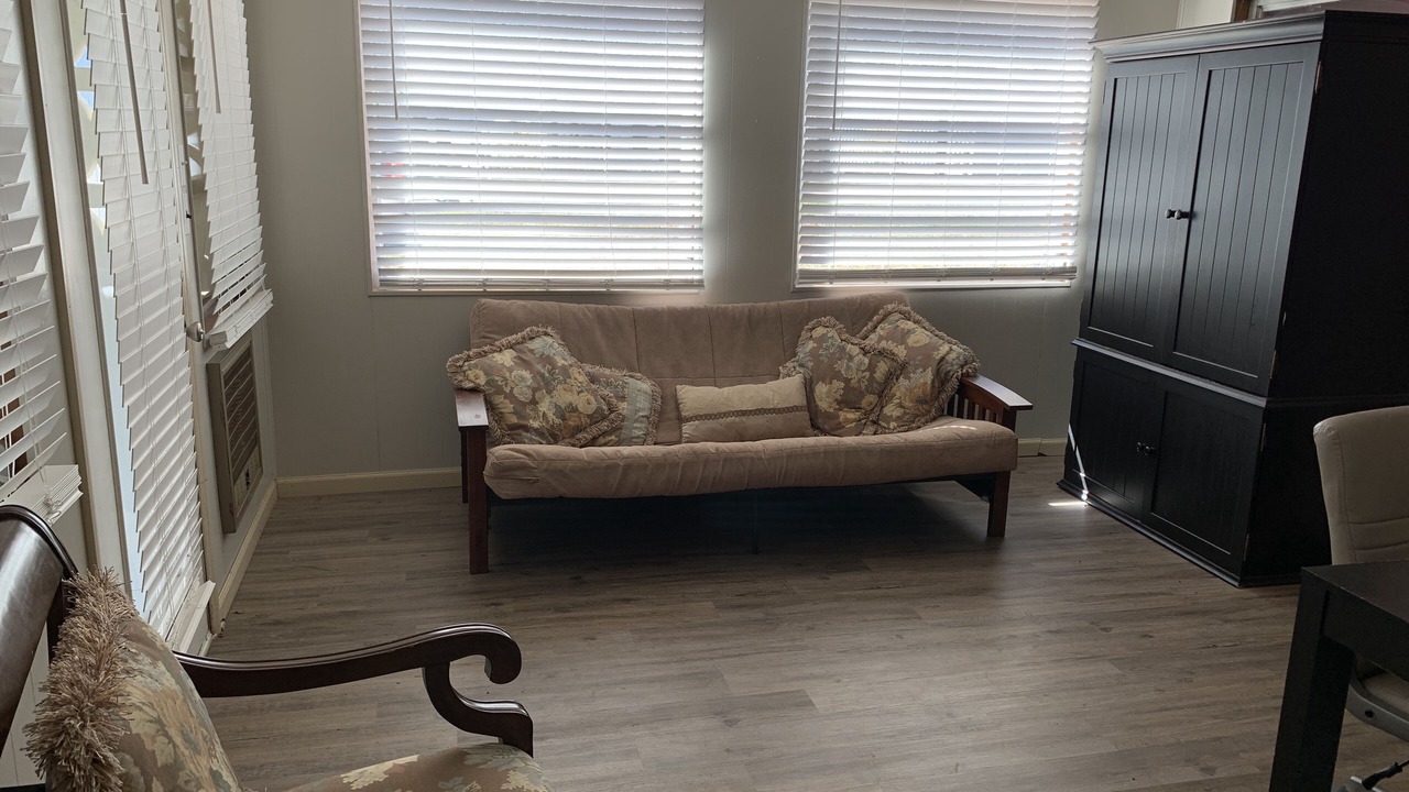 Photo of Livingroom in Murray