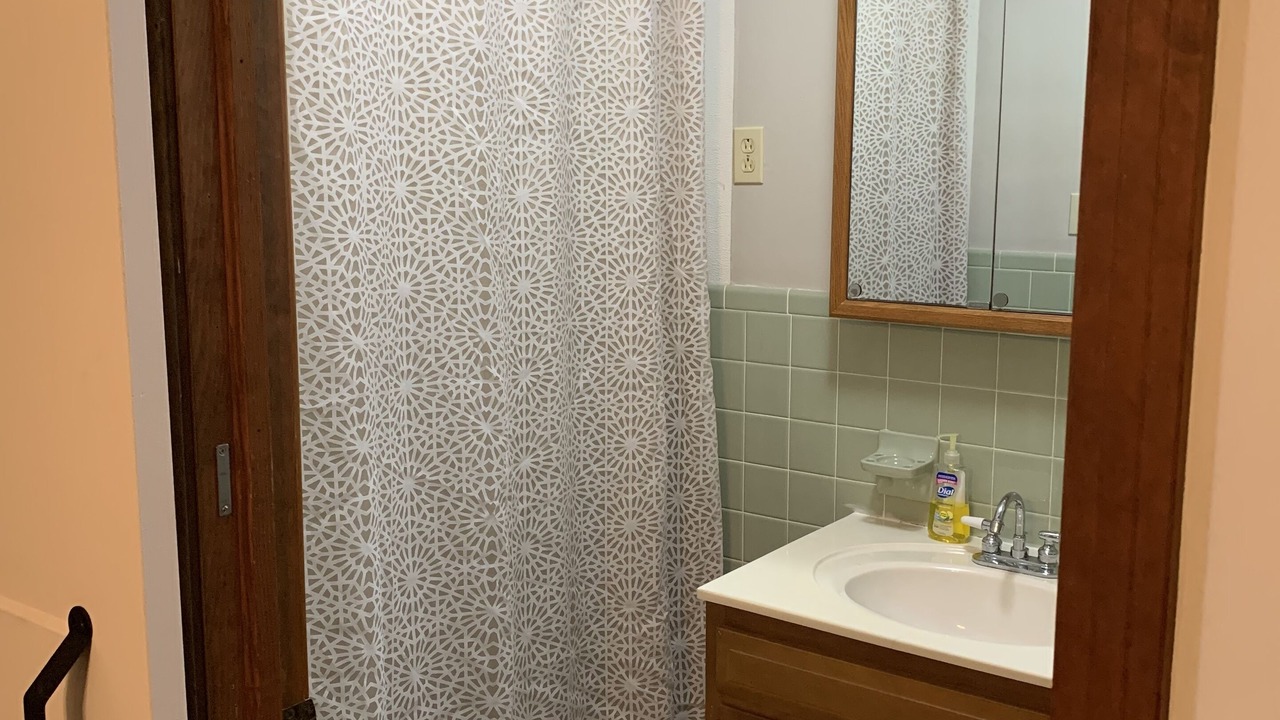 Photo of Bathroom in Murray