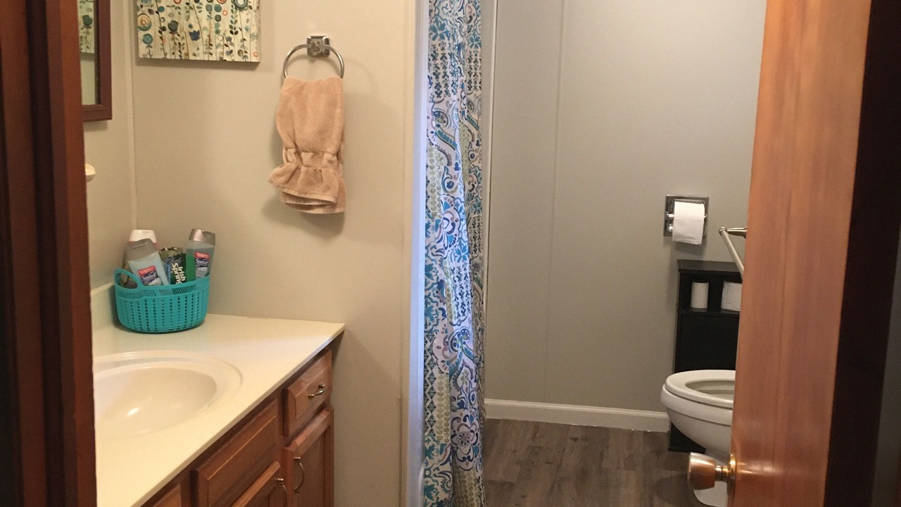 Photo of Bathroom in Murray