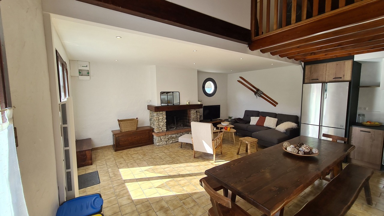 Photo of Livingroom in Campan