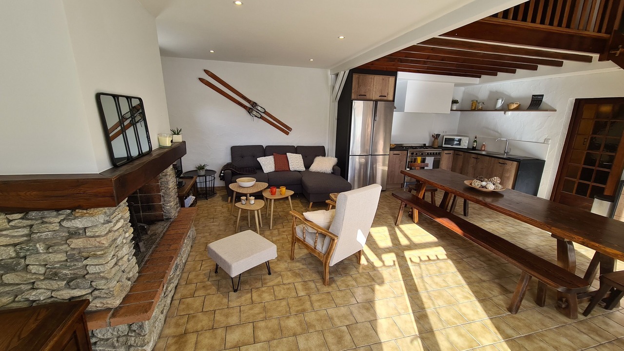 Photo of Livingroom in Campan