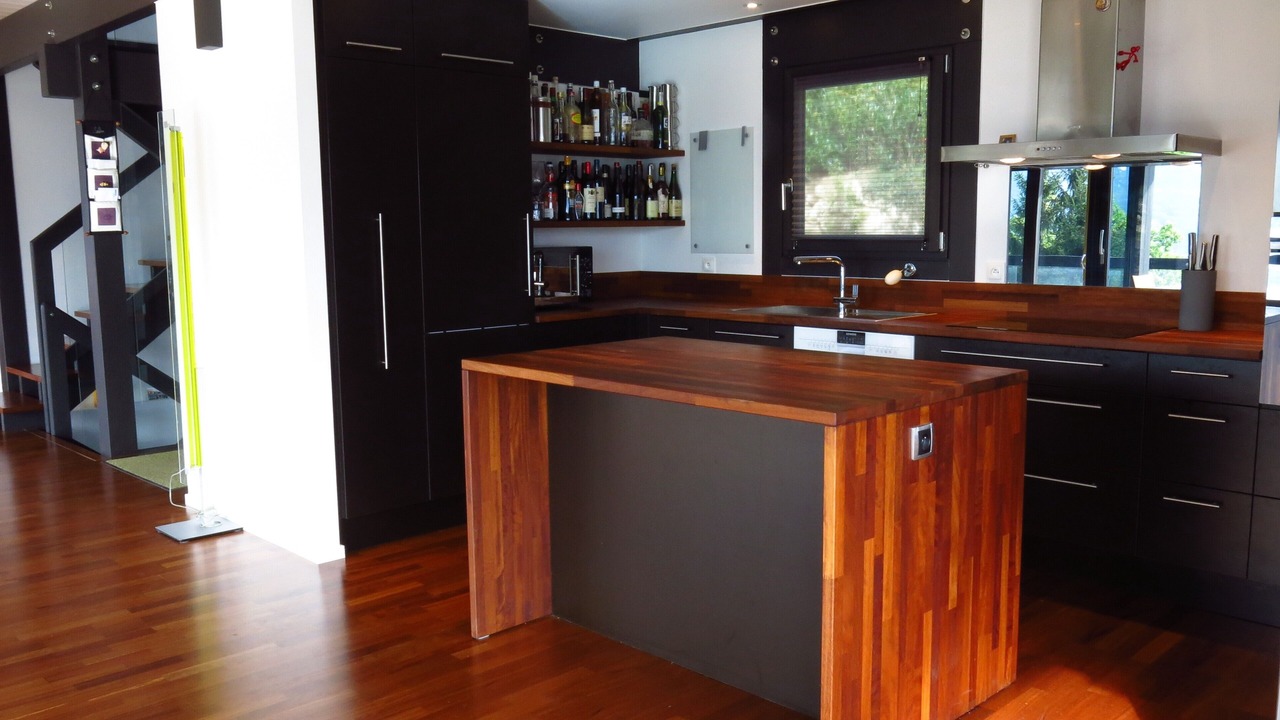 Photo of Kitchen in Veyrier-du-Lac