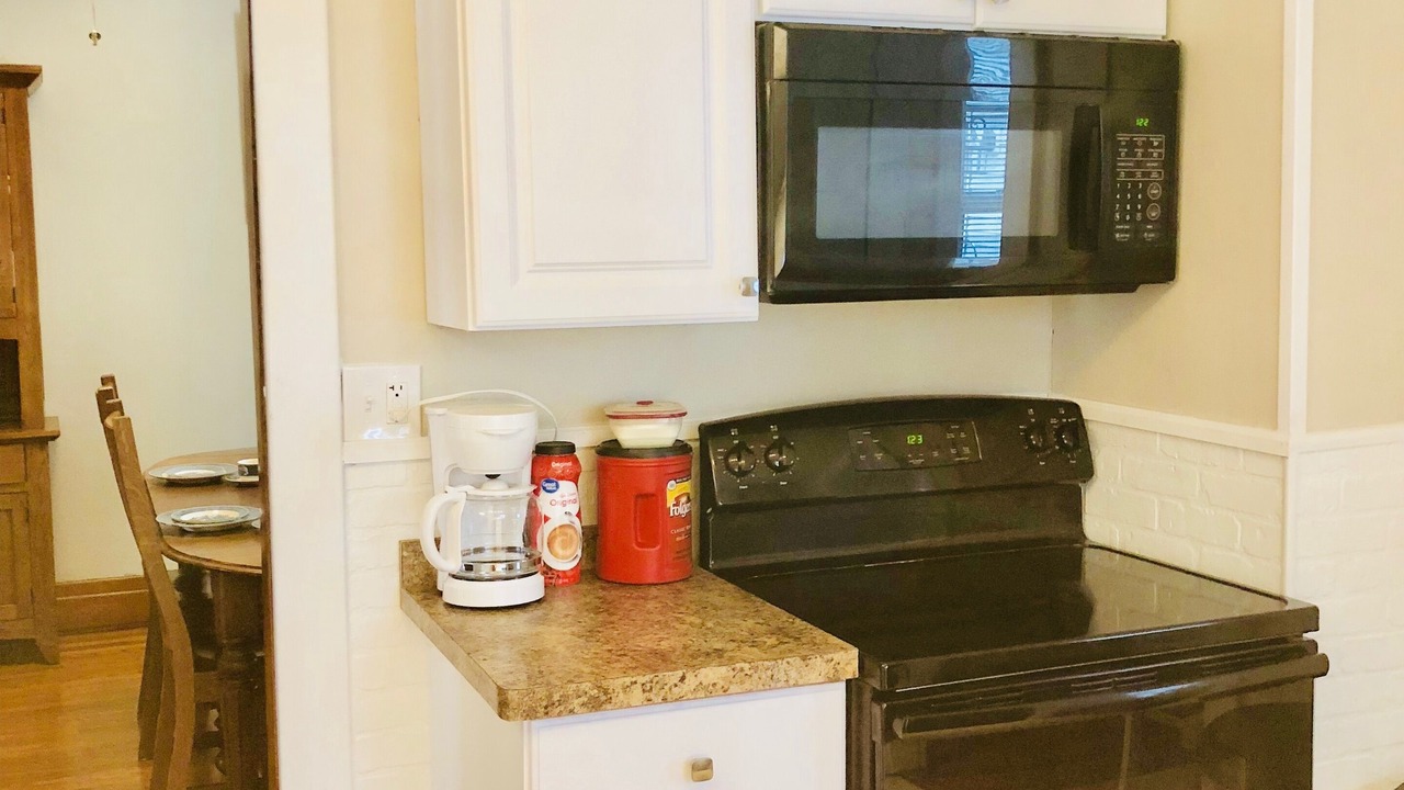 Photo of Kitchen in Downtown Niagara Falls