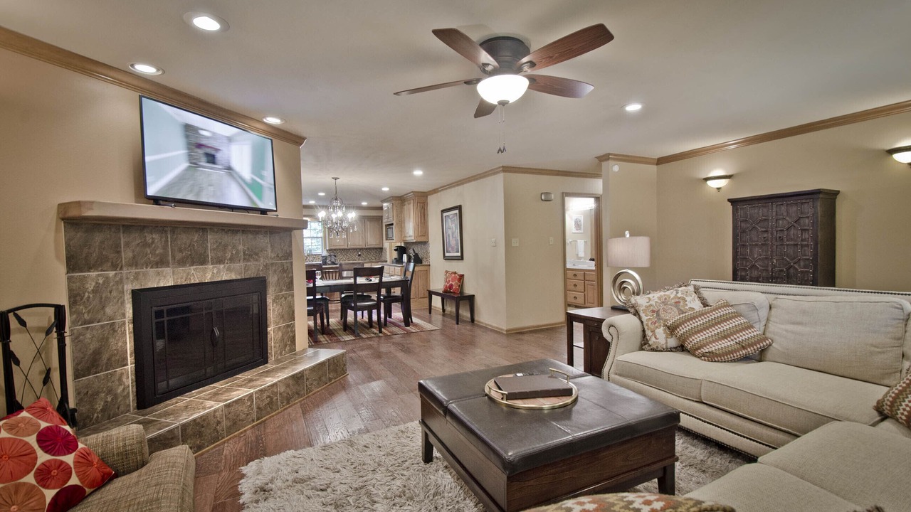 Photo of Livingroom in Hot Springs