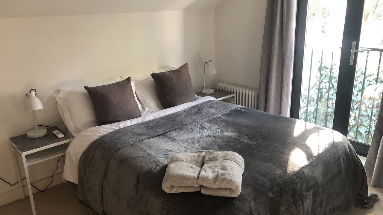 Photo of Bedroom in Windsor City Centre