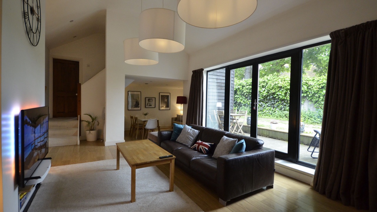 Photo of Livingroom in Windsor City Centre