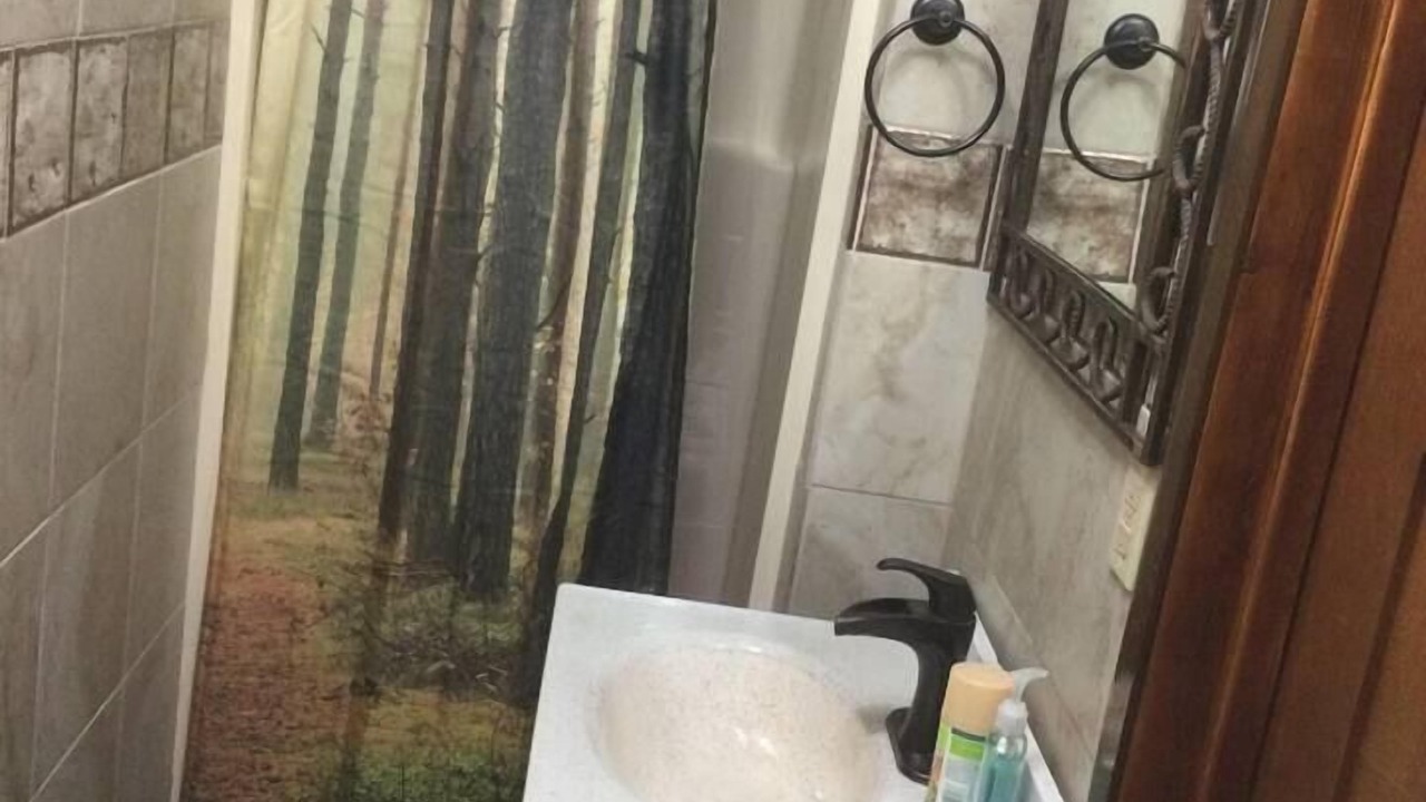 Photo of Bathroom in Stonefort
