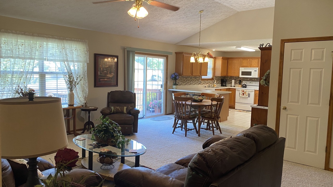 Photo of Livingroom in Nixa