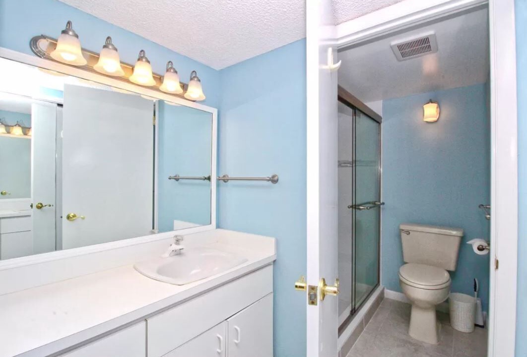 Photo of Bathroom in Key Colony Beach