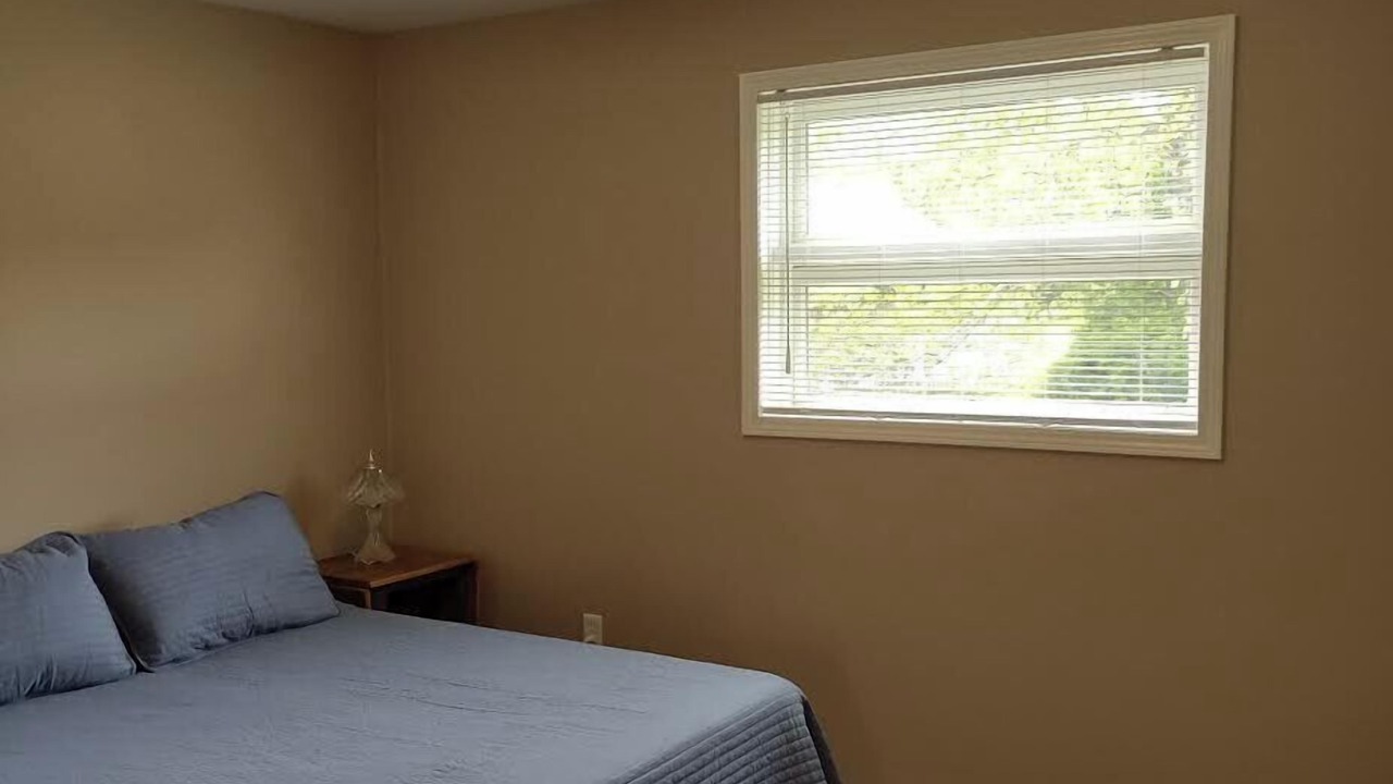 Photo of Bedroom in Vulcan
