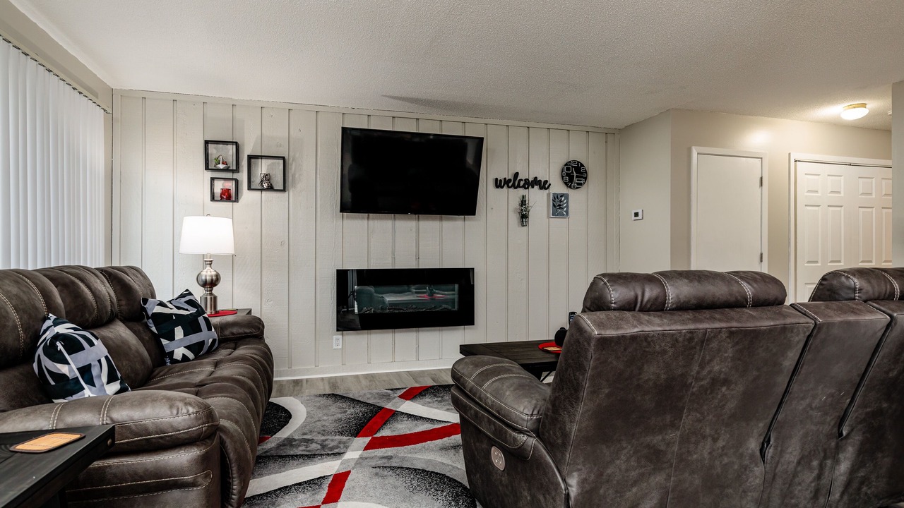 Photo of Livingroom in Foxfire
