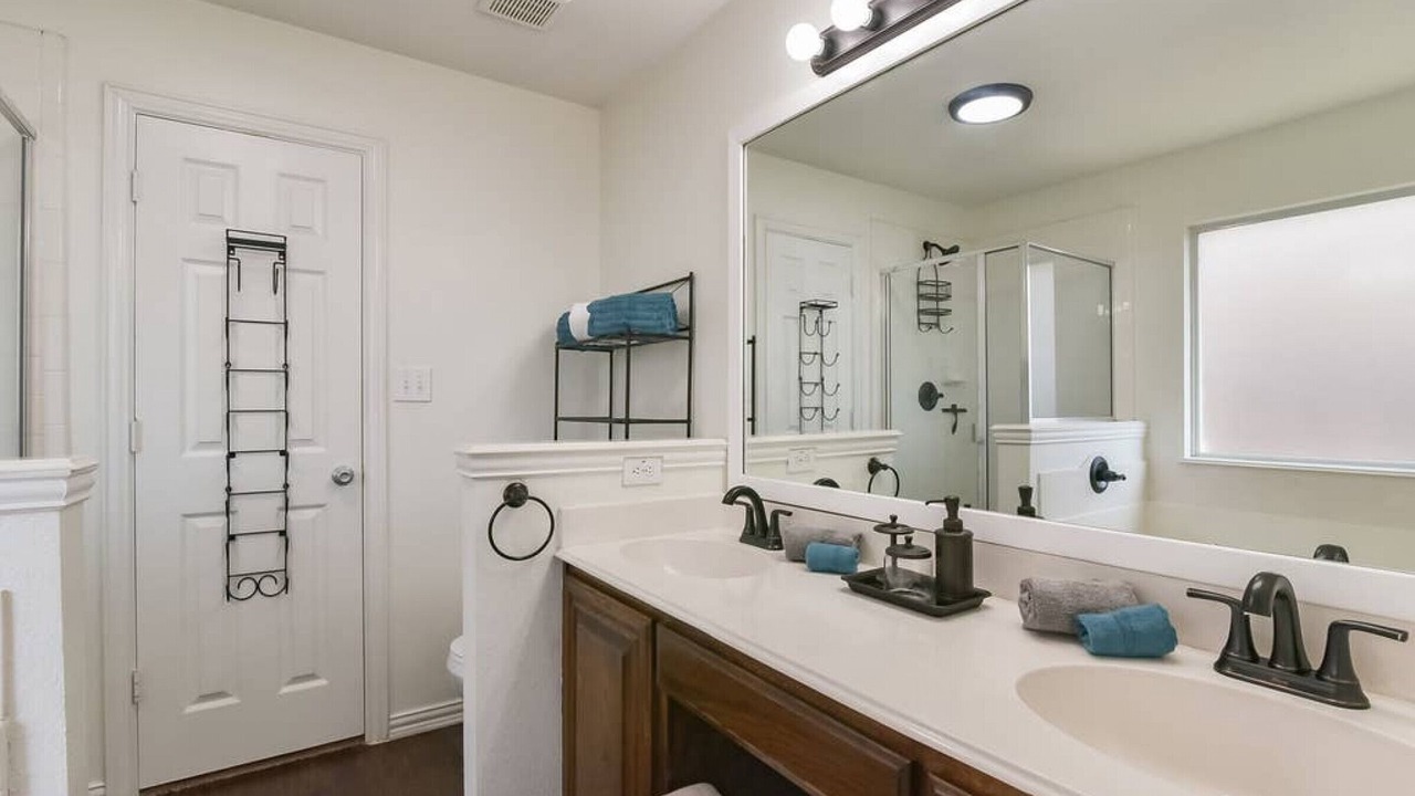 Photo of Bathroom in Mansfield