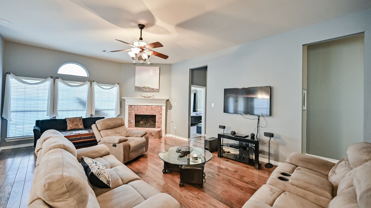 Photo of Livingroom in South Arlington