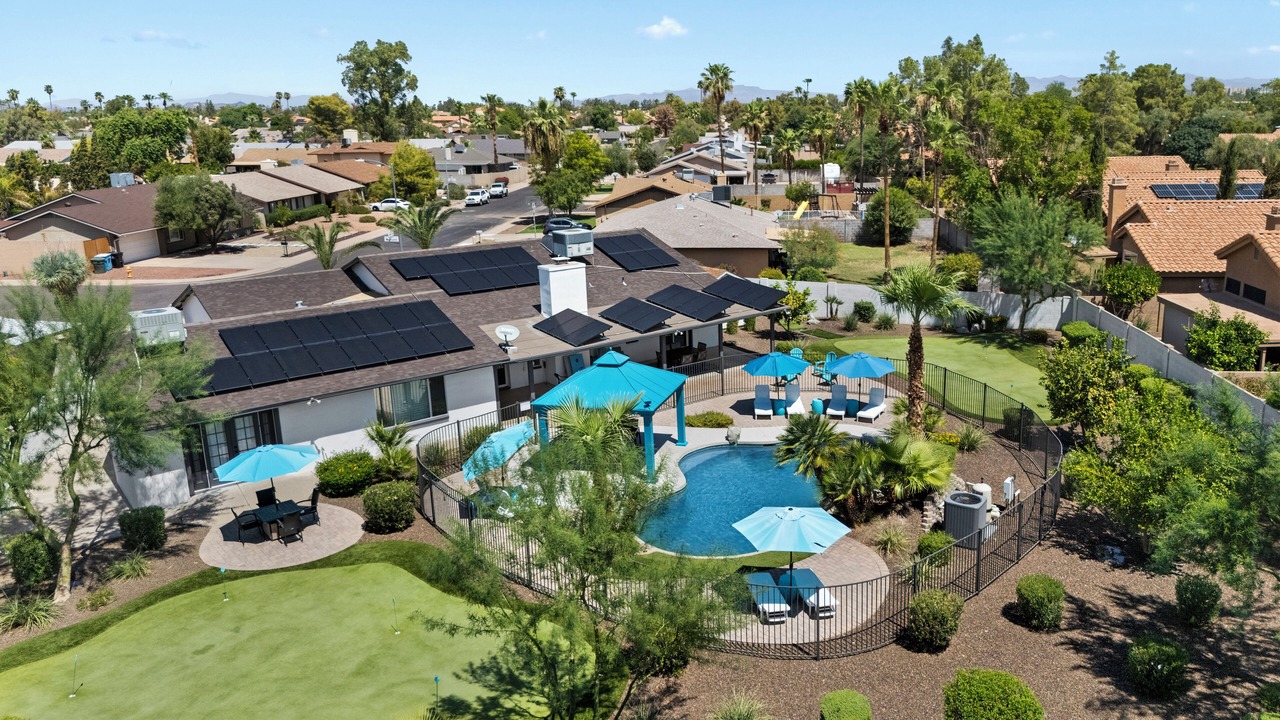 Photo of Outdoor in Paradise Valley Village
