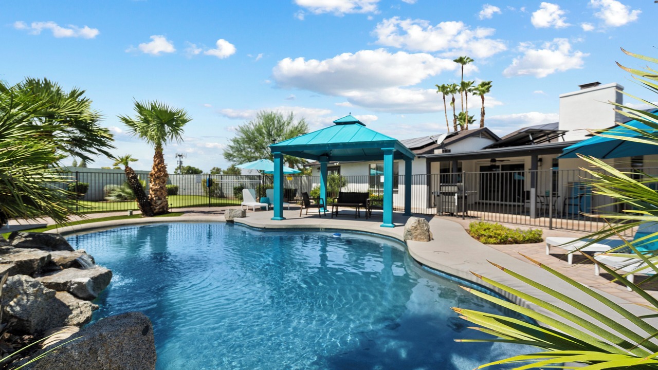 Photo of Outdoor in Paradise Valley Village