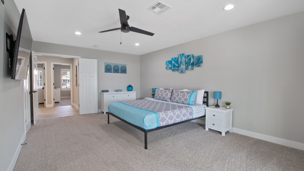 Photo of Bedroom in Paradise Valley Village