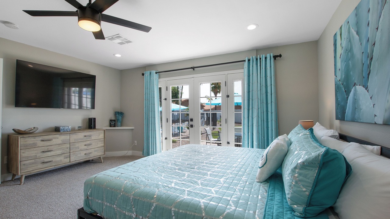 Photo of Bedroom in Paradise Valley Village