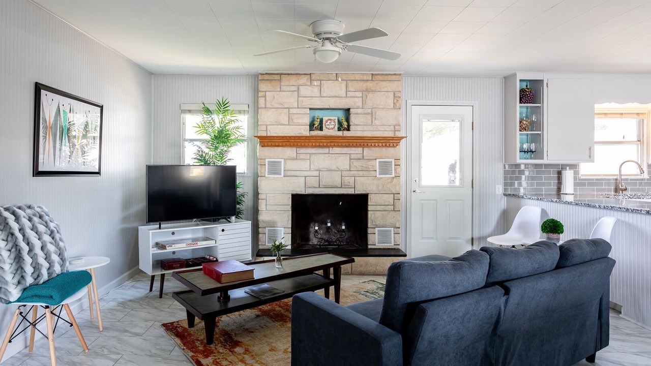 Photo of Livingroom in Fredericksburg