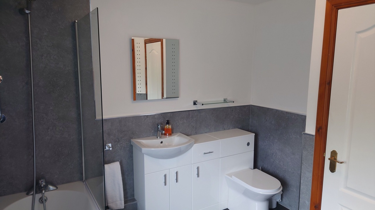 Photo of Others in Alva