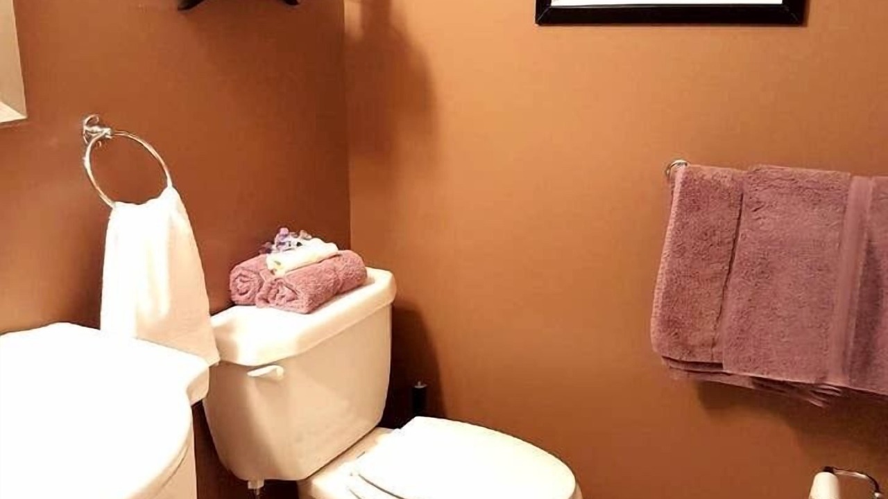 Photo of Bathroom in Sarnia