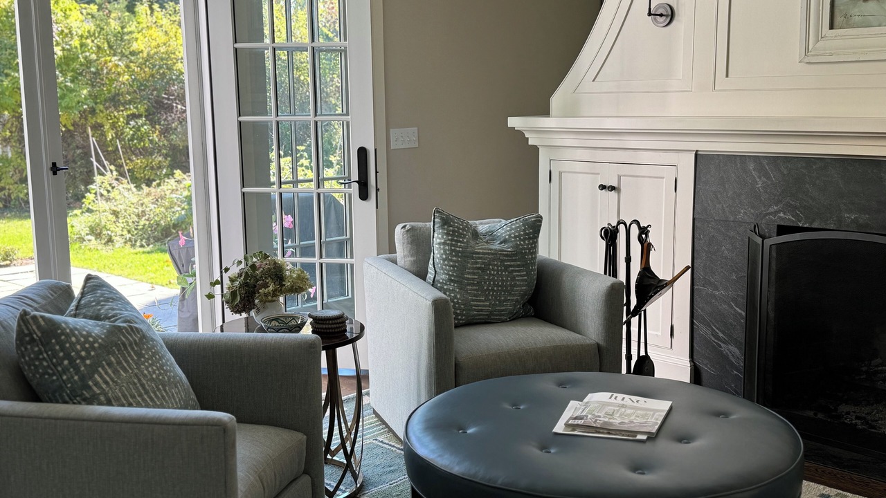 Photo of Livingroom in South Duxbury