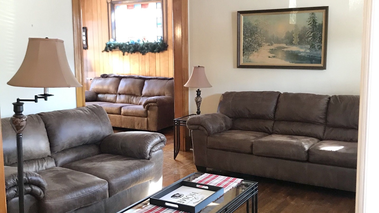 Photo of Livingroom in Oswego