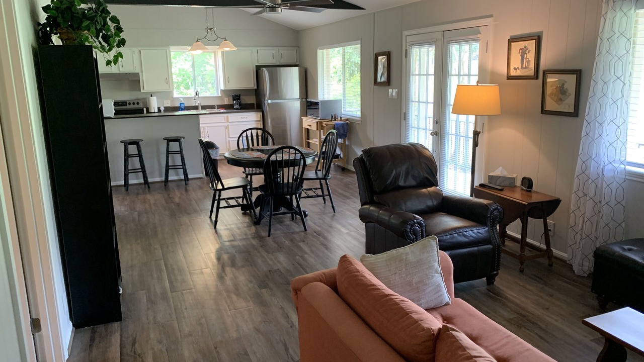 Photo of Livingroom in Panorama Village
