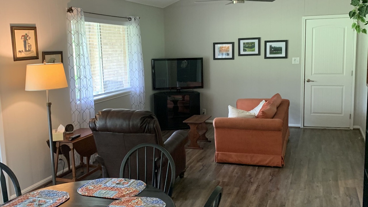 Photo of Livingroom in Panorama Village