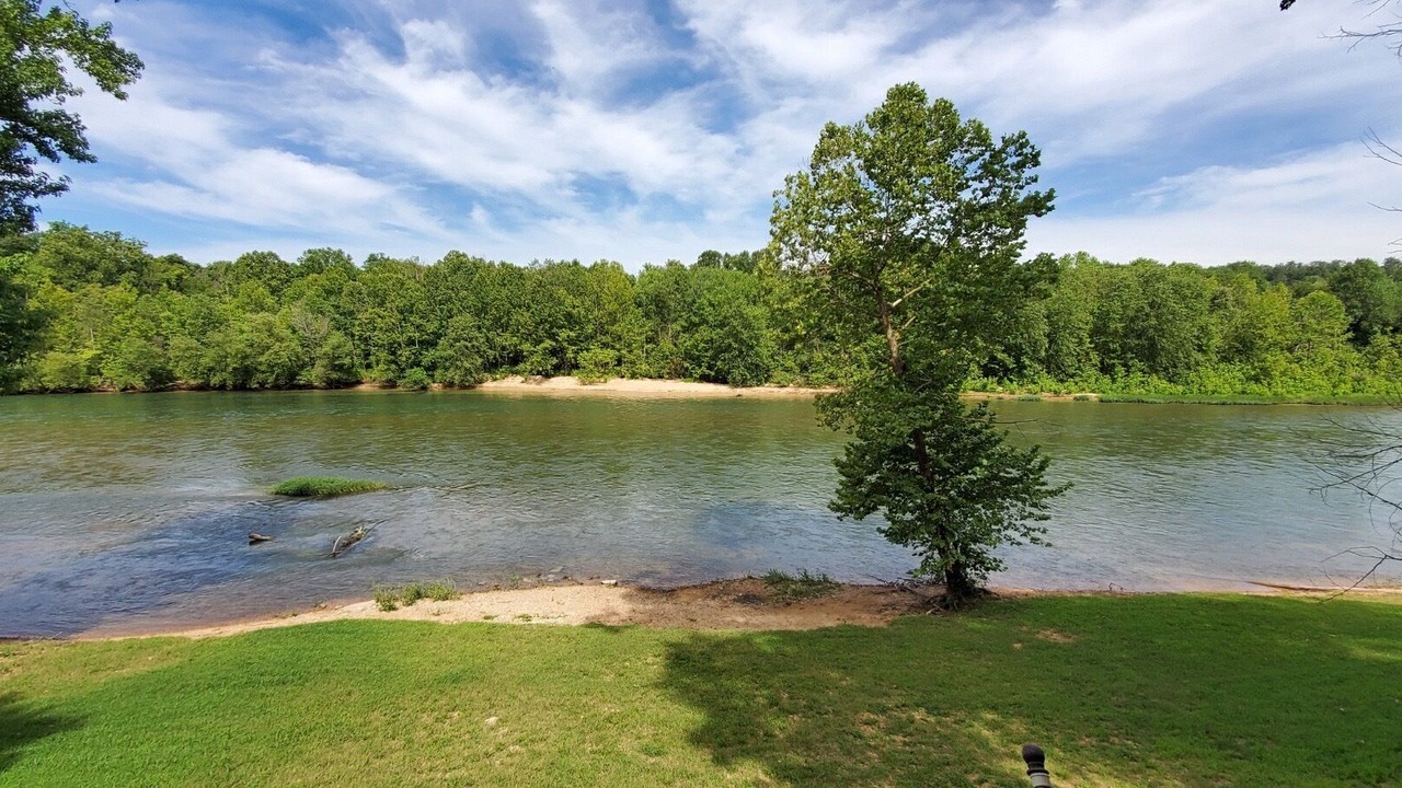 Photo of Outdoor in Doniphan