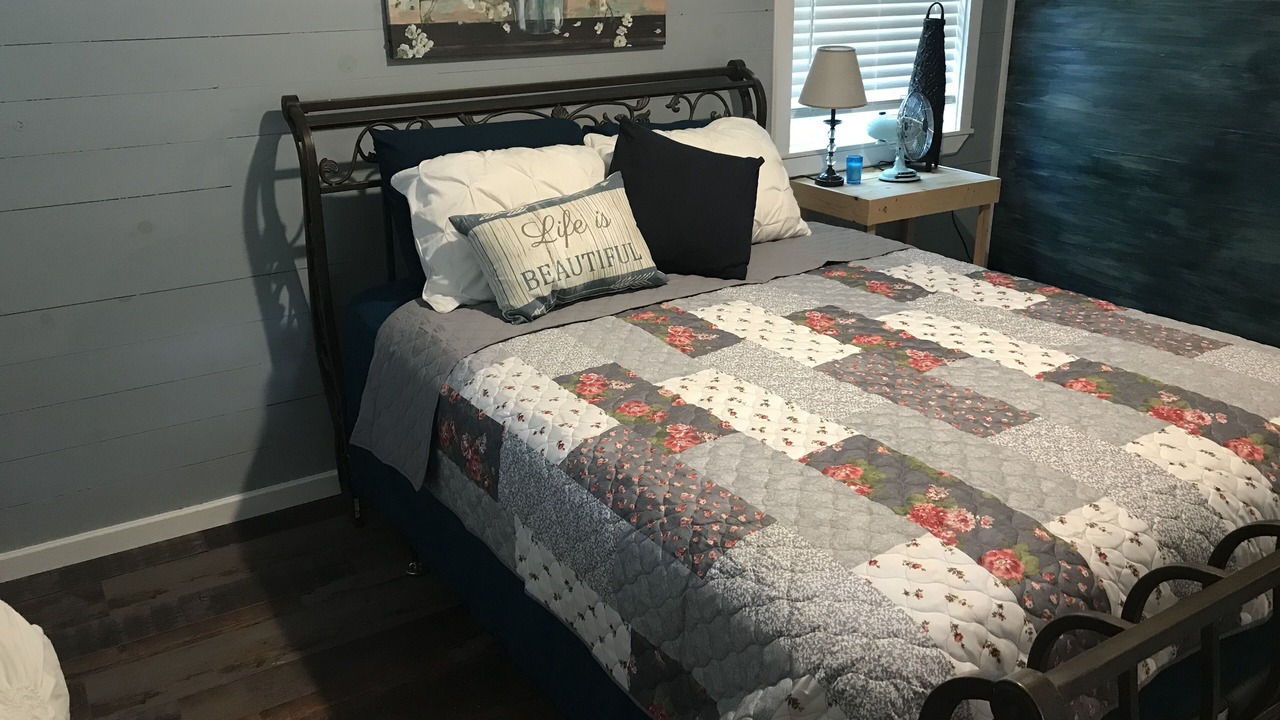 Photo of Bedroom in Doniphan