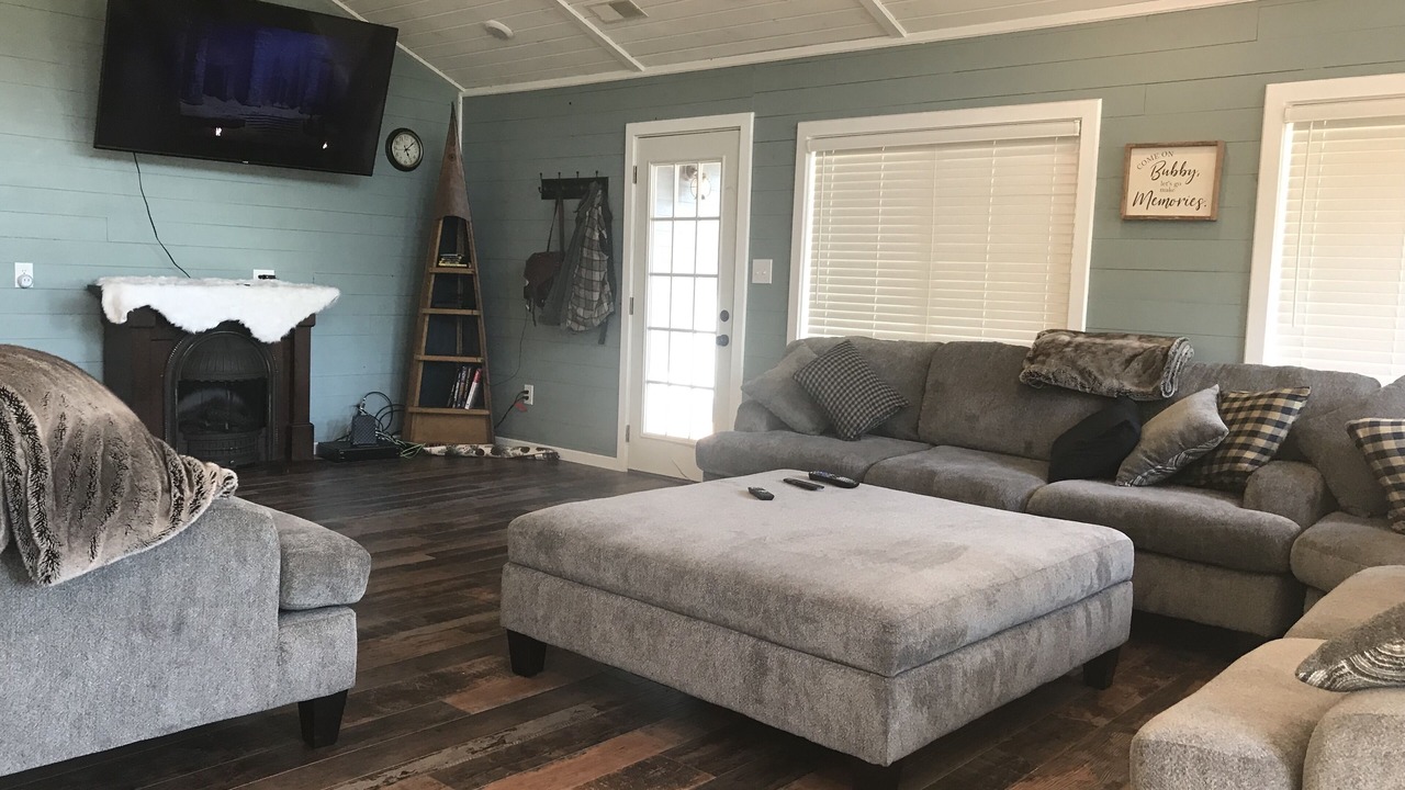 Photo of Livingroom in Doniphan