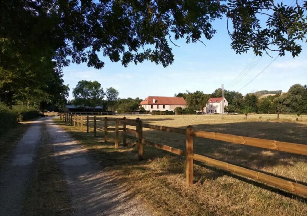 Photo of Outdoor in Senailly