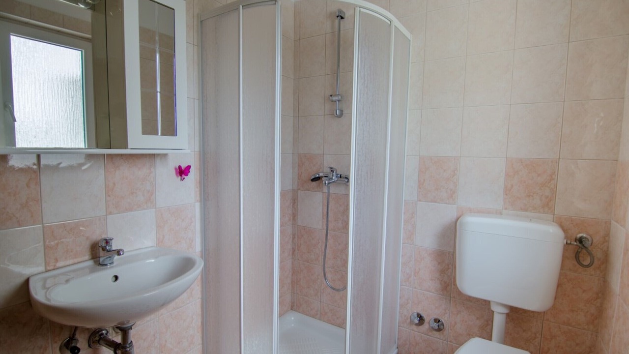 Photo of Bathroom in Marceljani