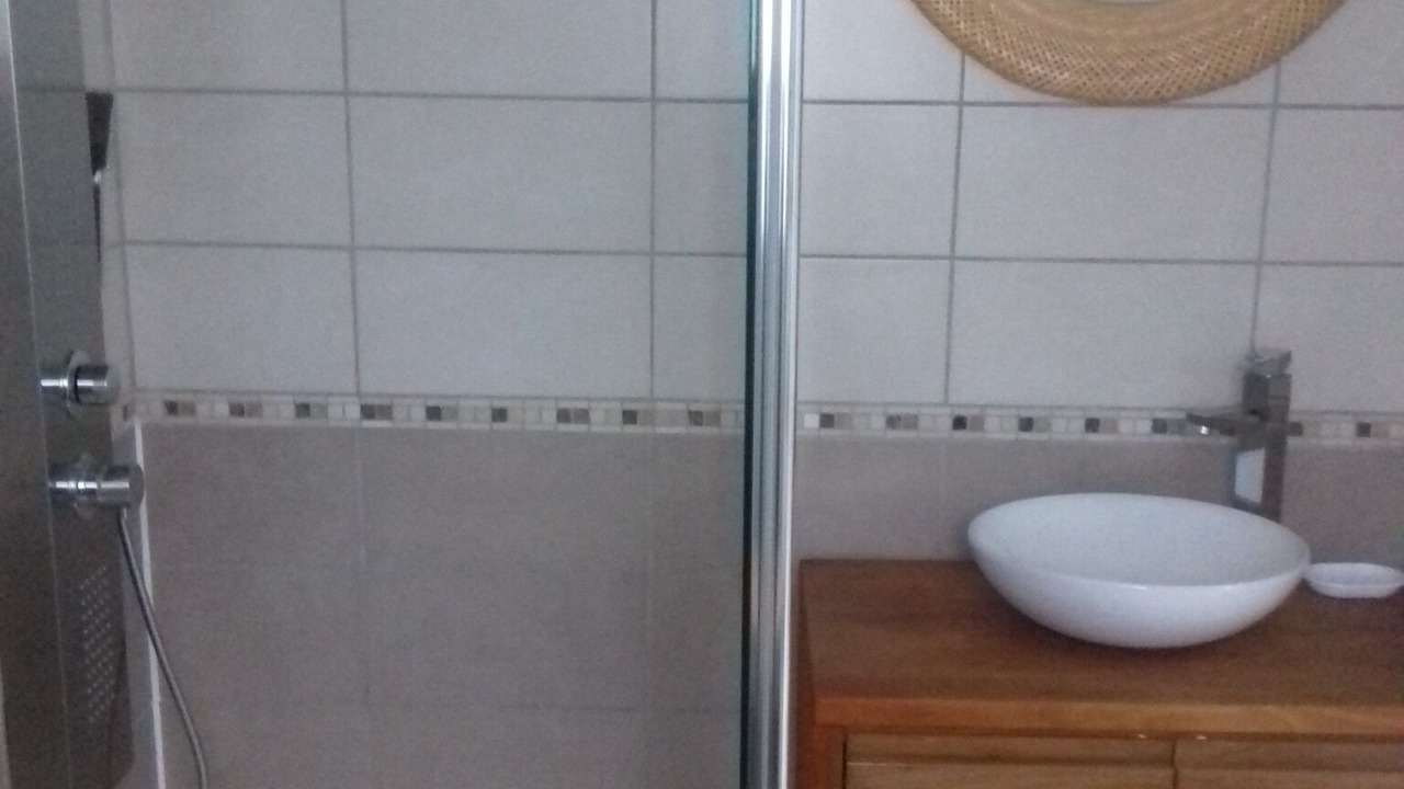 Photo of Bathroom in Elinghen