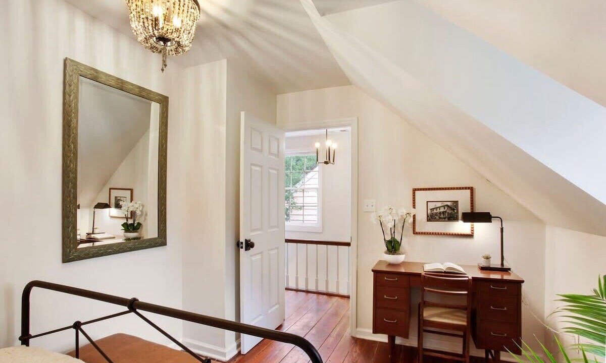 Photo of Bedroom in Beach Institute