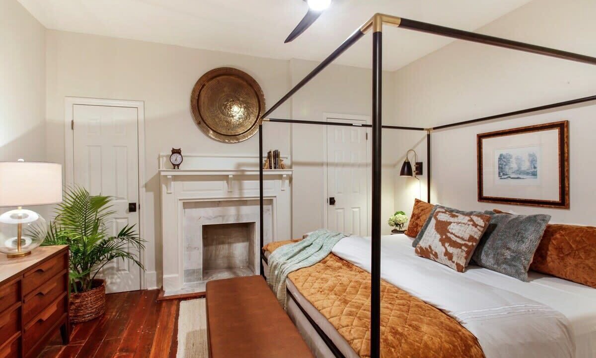 Photo of Bedroom in Beach Institute